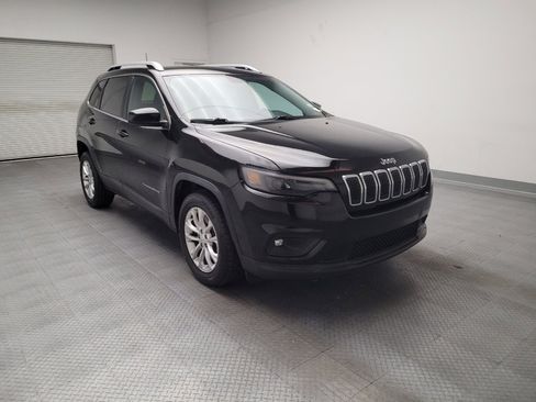 Used 2019 Jeep Cherokee Latitude w/ Popular Appearance Group image 13