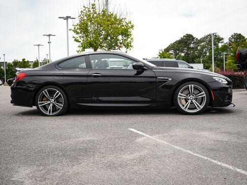 Used 2014 BMW M6 Coupe w/ Executive Package RWD image 11