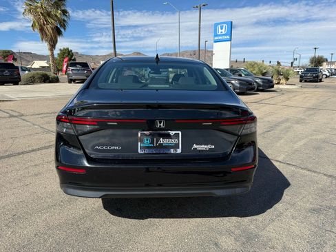 Used 2023 Honda Accord EX image 6