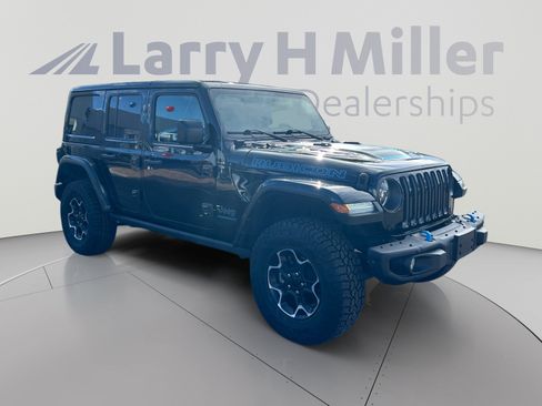 Used 2023 Jeep Wrangler Unlimited Rubicon 4xe w/ Steel Bumper Group AWD/4WD image 7
