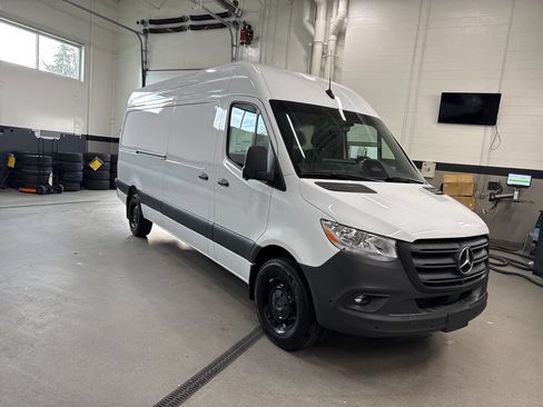New 2026 Mercedes-Benz Sprinter 2500 image 7
