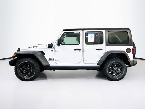 Used 2023 Jeep Wrangler Unlimited w/ 8.4" Radio Group AWD/4WD image 4
