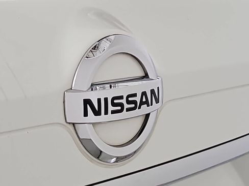 Used 2017 Nissan Rogue S AWD/4WD image 11