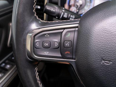 Used 2020 RAM 1500 Limited w/ Black Appearance Package AWD/4WD image 28
