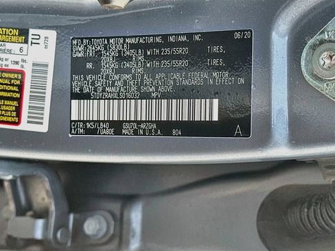 Used 2020 Toyota Highlander Limited FWD image 35