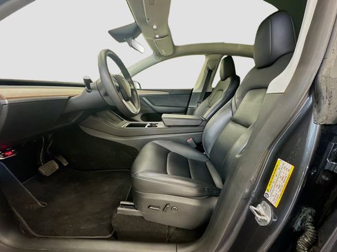 Used 2023 Tesla Model Y Long Range image 13