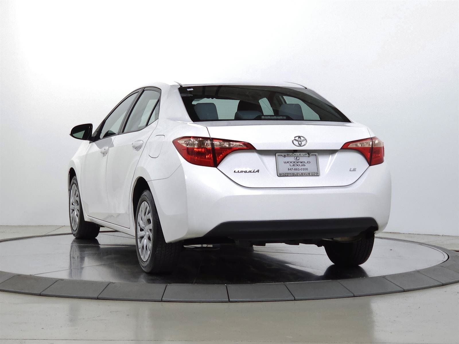 Used 2018 Toyota Corolla LE FWD image 5