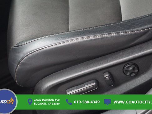 Used 2018 Honda Accord Sport image 16