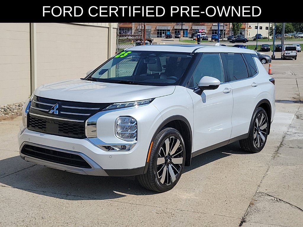 Used 2025 Mitsubishi Outlander Sport LE AWD/4WD image 2