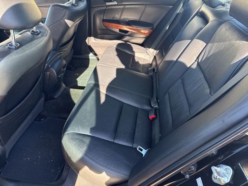 Used 2011 Honda Accord EX-L image 12