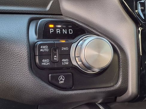 Used 2021 RAM 1500 Laramie w/ Sport Appearance Package AWD/4WD image 29