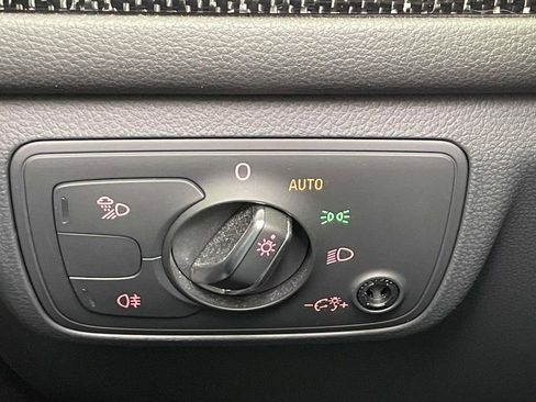 Used 2018 Audi S6 Premium Plus w/ Comfort Seating Package image 38