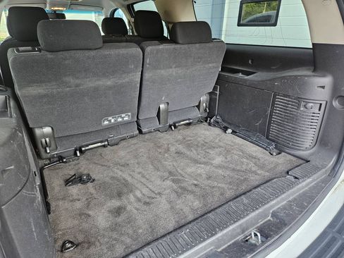 Used 2014 Chevrolet Suburban LS AWD/4WD image 10