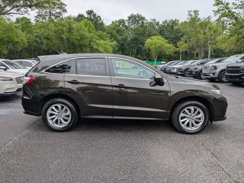 Used 2017 Acura RDX AWD image 3