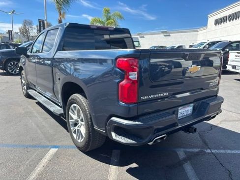 Used 2022 Chevrolet Silverado 1500 High Country w/ Safety Package II AWD/4WD image 4