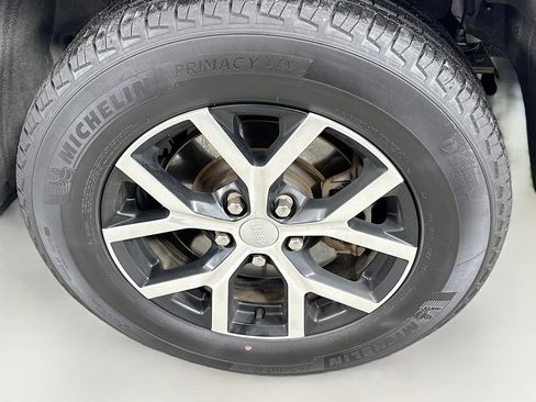 Used 2023 Jeep Grand Cherokee L Limited image 33