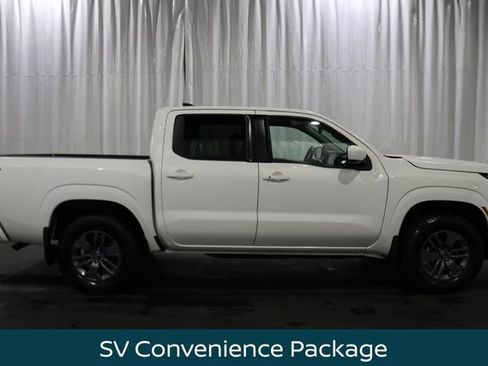 Certified 2025 Nissan Frontier SV w/ SV Convenience Package AWD/4WD image 2