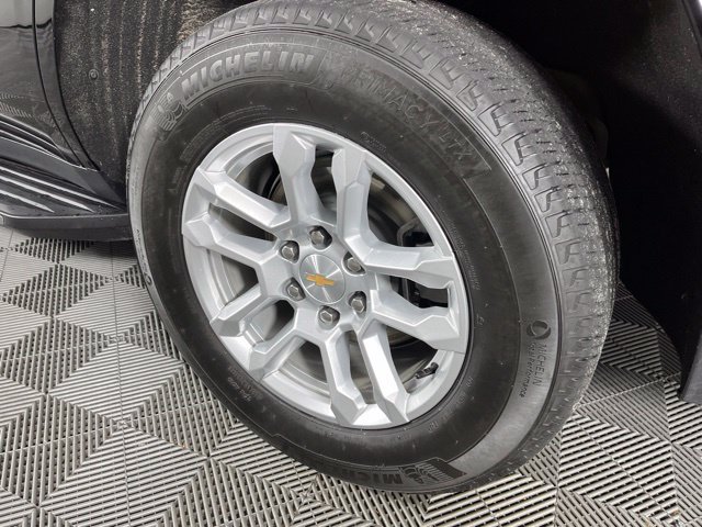 Used 2025 Chevrolet Tahoe LT AWD/4WD image 14