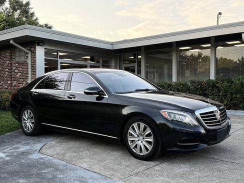 Used 2015 Mercedes-Benz S 550 4MATIC Sedan image 3