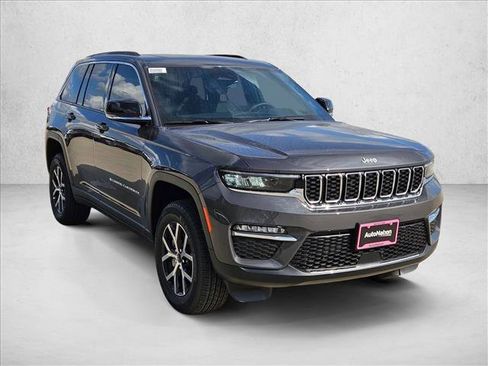 New 2025 Jeep Grand Cherokee Limited image 3