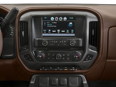 Used 2018 Chevrolet Silverado 1500 High Country AWD/4WD image 13