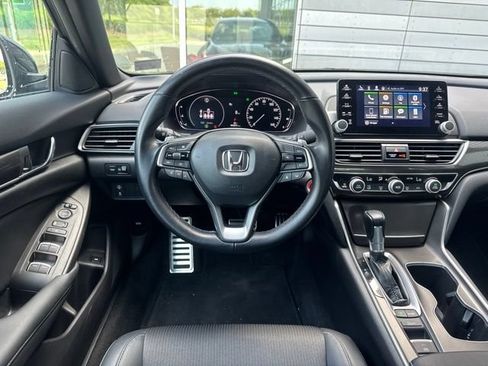 Used 2021 Honda Accord Sport image 12