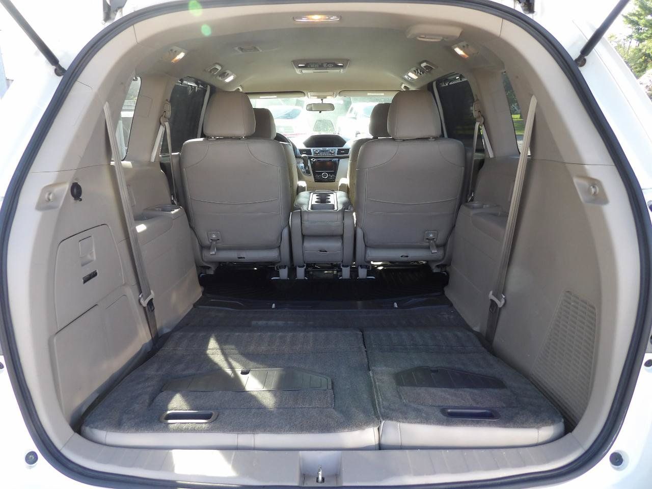 Used 2016 Honda Odyssey SE image 7