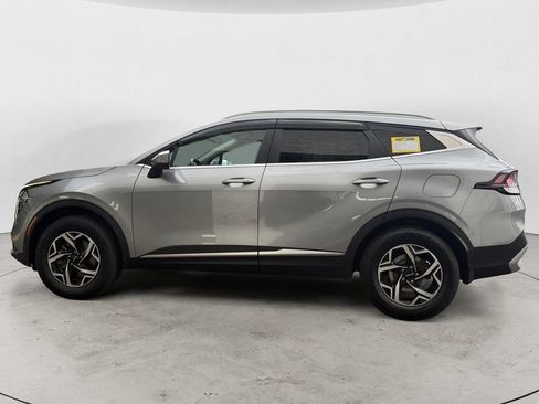 Used 2023 Kia Sportage LX AWD/4WD image 8