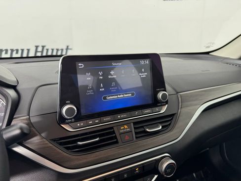 Used 2025 Nissan Altima 2.5 SV FWD image 22