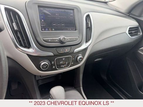 Used 2023 Chevrolet Equinox LS AWD/4WD image 15