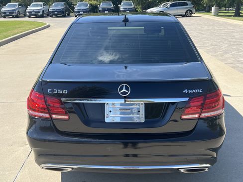 Used 2014 Mercedes-Benz E 350 4MATIC Sedan image 9