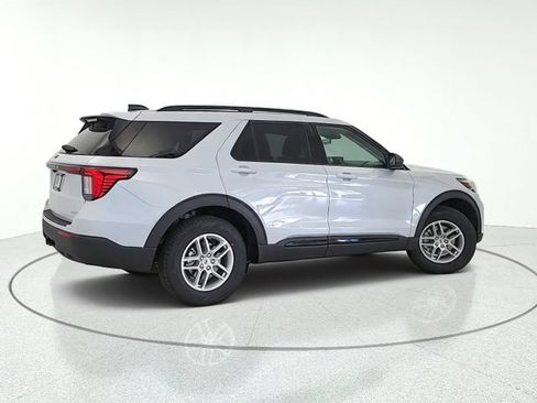 New 2026 Ford Explorer Active AWD/4WD image 6