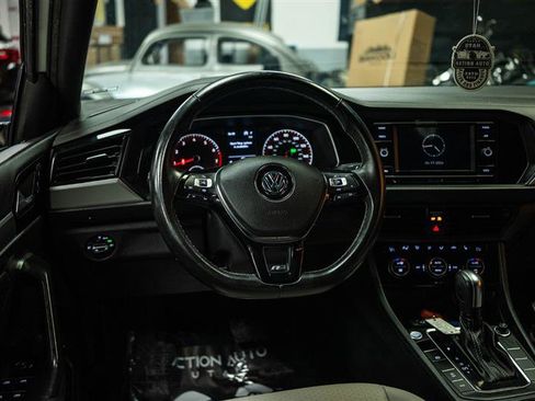 Used 2021 Volkswagen Jetta R-Line w/ R-Line Cold Weather Package FWD image 15
