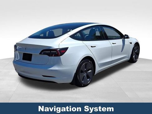 Used 2021 Tesla Model 3 Standard Range Plus RWD image 7