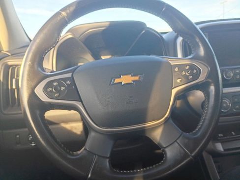 Used 2022 Chevrolet Colorado LT w/ Fleet Safety Package image 11