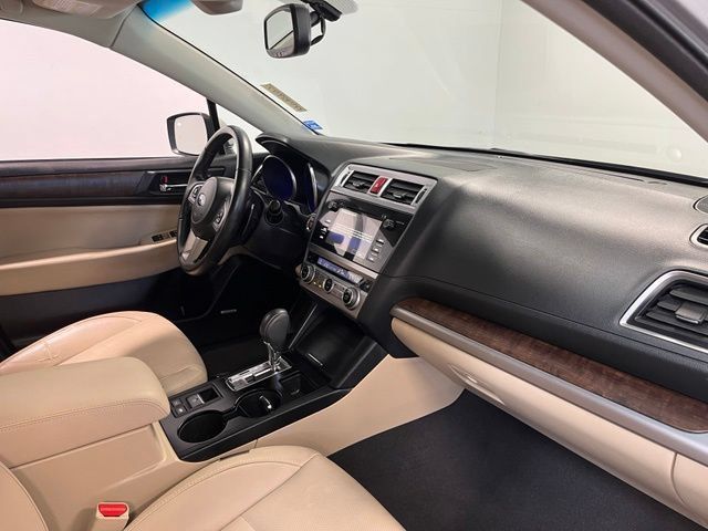 Used 2016 Subaru Outback 2.5i Limited AWD/4WD image 11