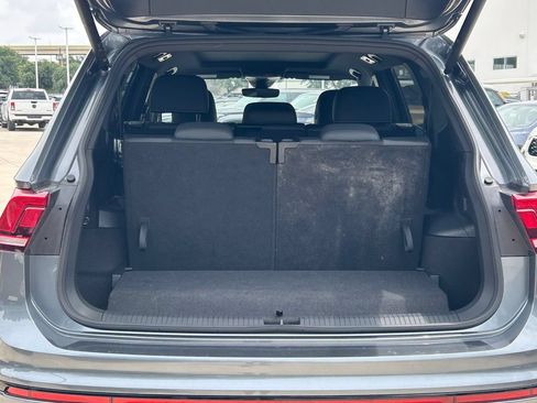 Used 2024 Volkswagen Tiguan SE R-Line FWD image 14