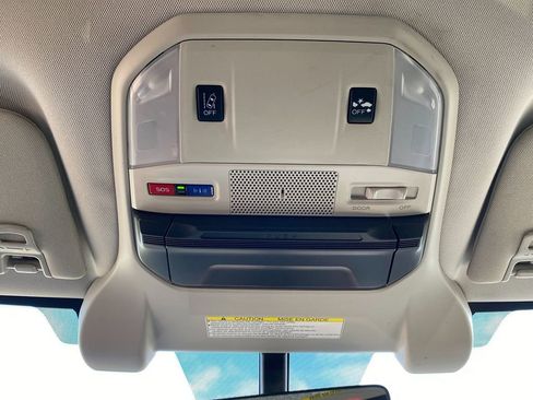 Used 2022 Subaru Ascent Premium w/ Convenience Package image 24