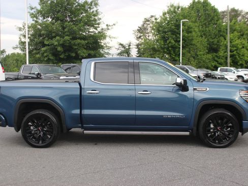 Used 2025 GMC Sierra 1500 Denali w/ Denali Reserve Package AWD/4WD image 8