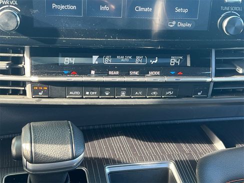 Used 2024 Toyota Sienna XSE image 21