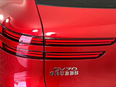 Used 2025 Genesis GV70 2.5T image 40