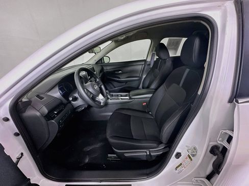 Used 2024 Nissan Sentra SV FWD image 13