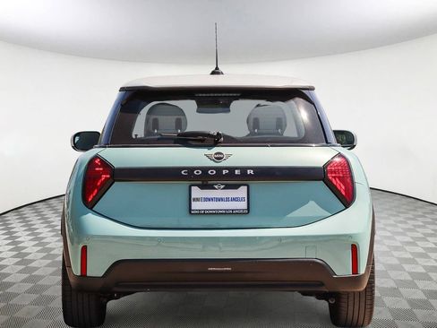 Used 2025 MINI Cooper 2-Door Hardtop FWD image 7
