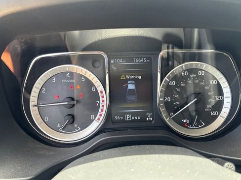 Used 2017 Nissan Titan SV AWD/4WD image 24