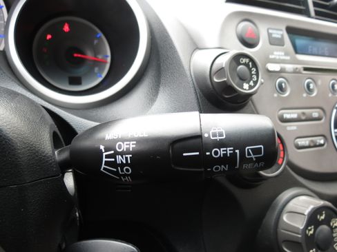 Used 2010 Honda Fit Sport image 18