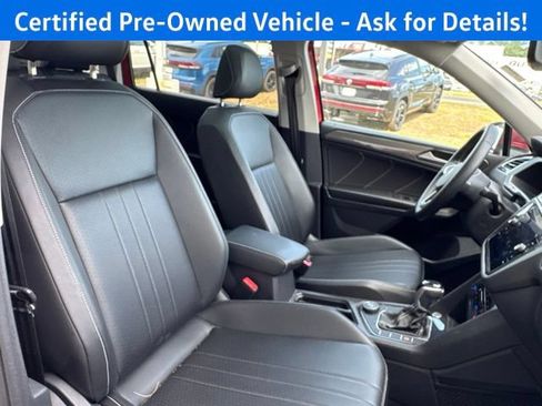 Certified 2023 Volkswagen Tiguan SE w/ Panoramic Sunroof Package AWD/4WD image 25
