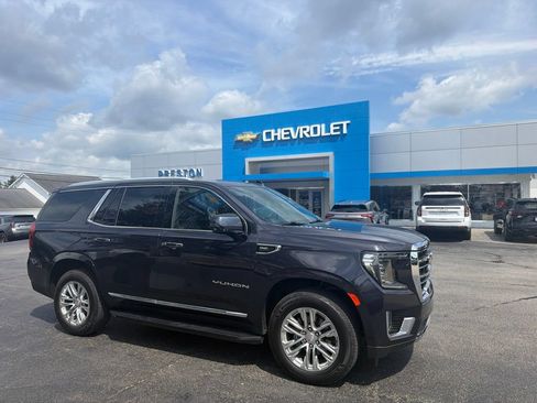 Used 2023 GMC Yukon SLT w/ SLT Luxury Package AWD/4WD image 1