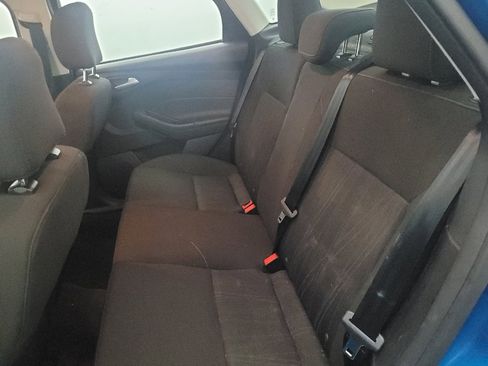 Used 2016 Ford Focus SE FWD image 18