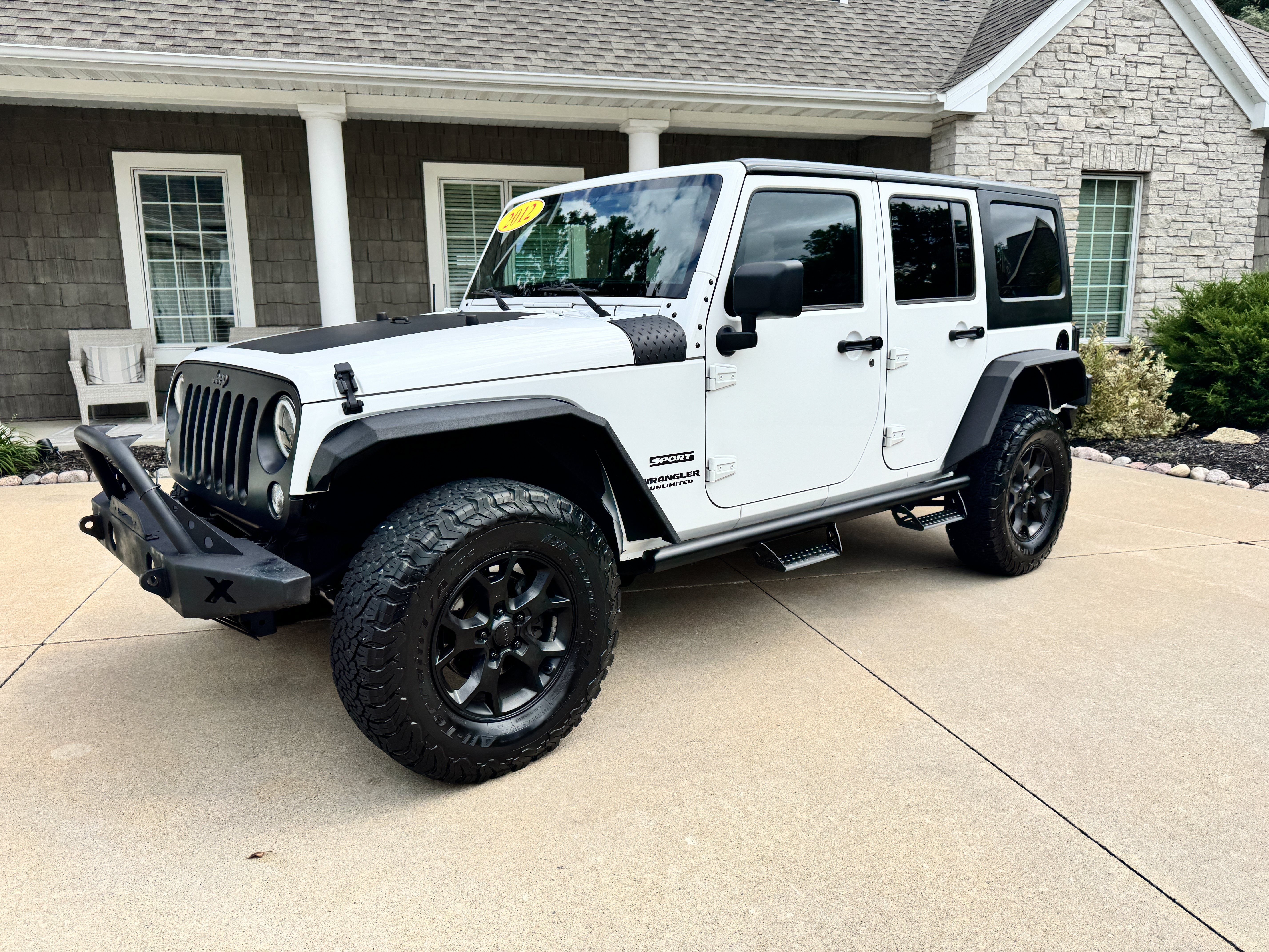 Used 2012 Jeep Wrangler Unlimited Sport AWD/4WD image 2