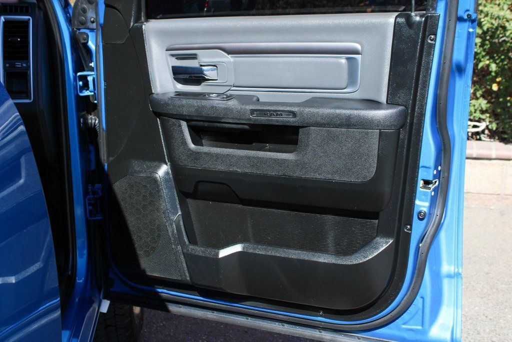 Used 2021 RAM 1500 Classic SLT AWD/4WD image 38